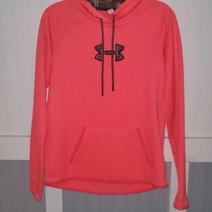 Women's Under Armour sweatshirt